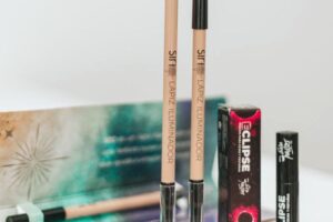 Pack para el cuidado de cejas yt pestañas compuesto por eclipse y sirio